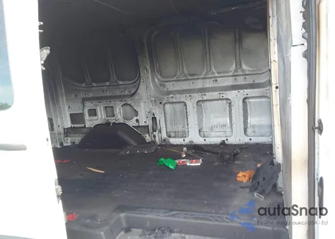 2020 Ford Transit T-150 z USA, uszkodzony, nr VIN 1FTYE1YG3LKA84366